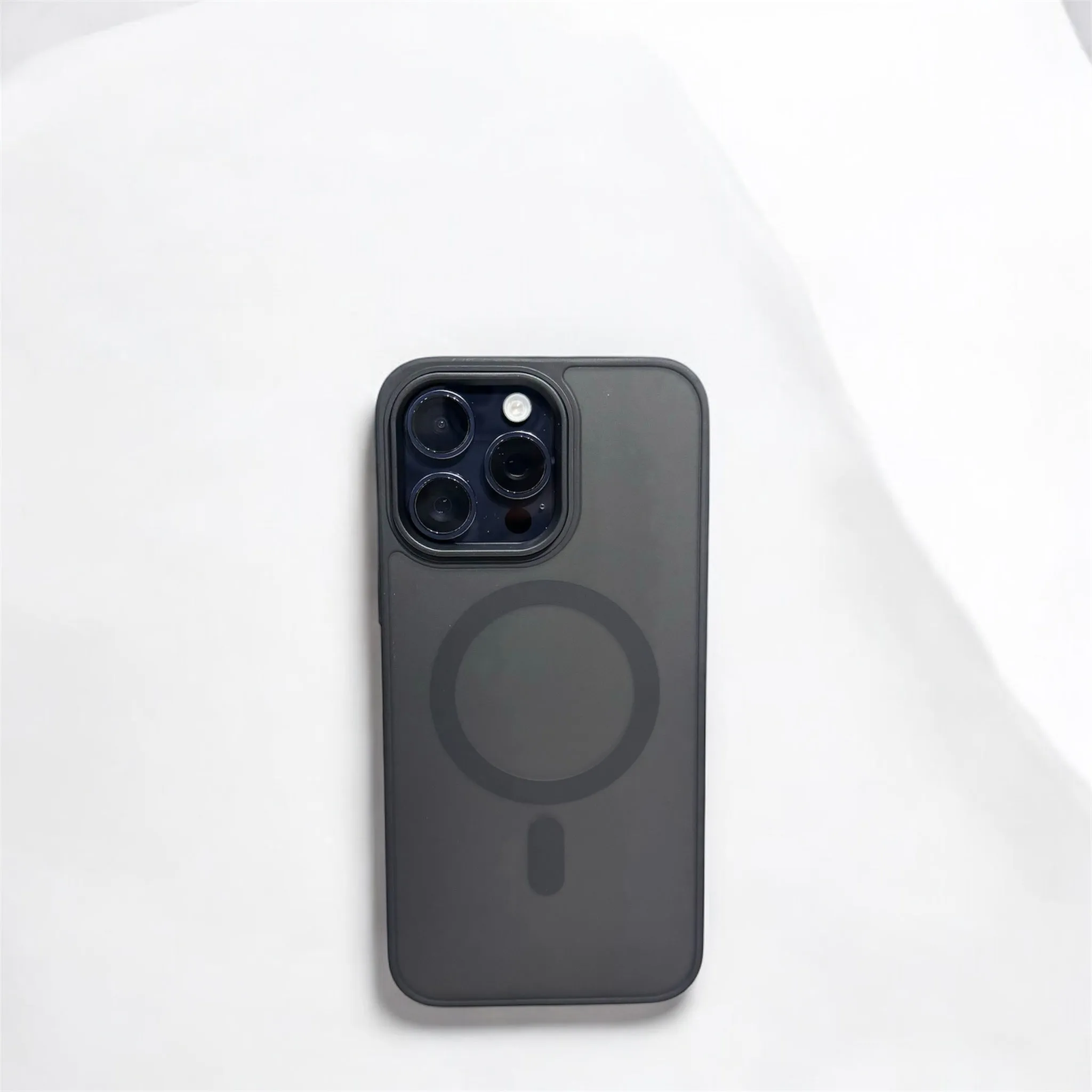 Benks MagClap™ Mist Phone Case for iPhone 13 Pro