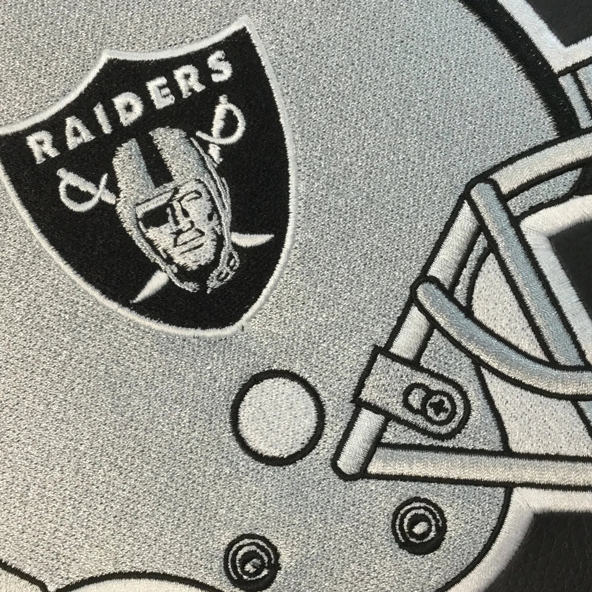 Game Rocker 100 with  Las Vegas Raiders Helmet Logo