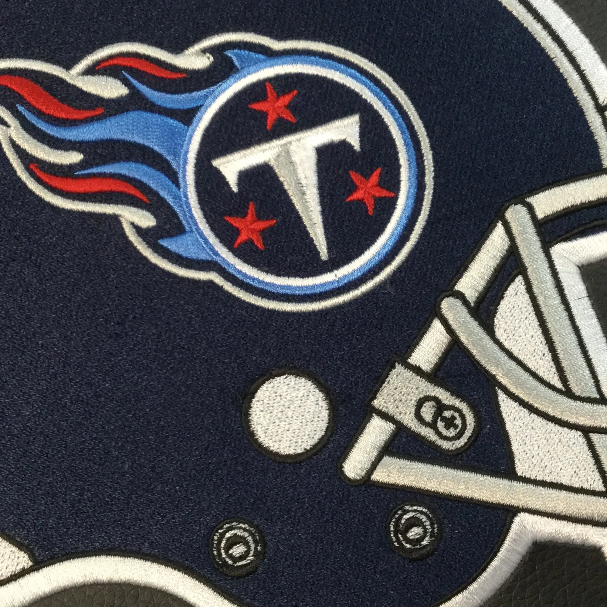 Game Rocker 100 with  Tennessee Titans Helmet Logo