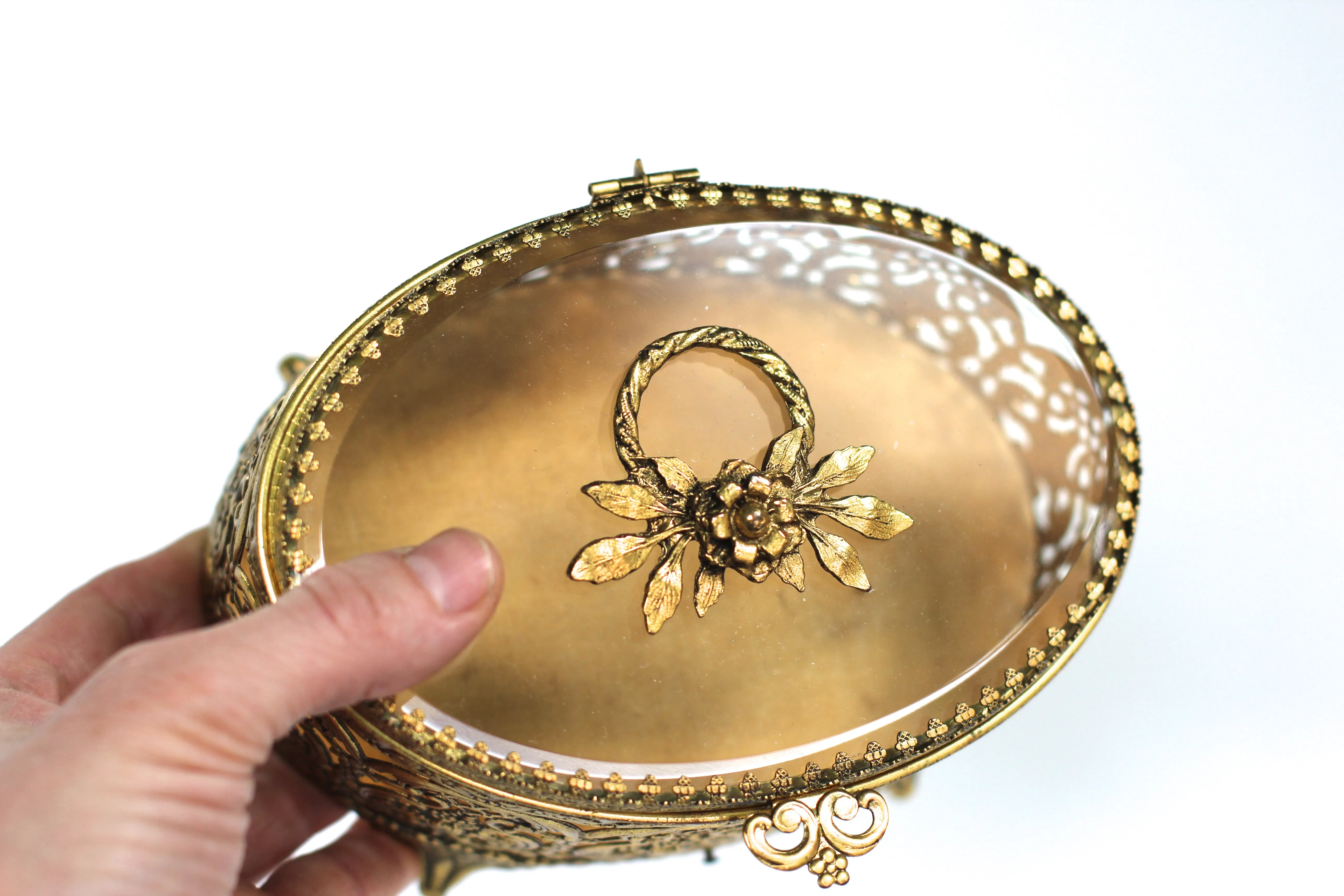 Oval floral Vintage Ormolu Filigree Jewelry Box #134