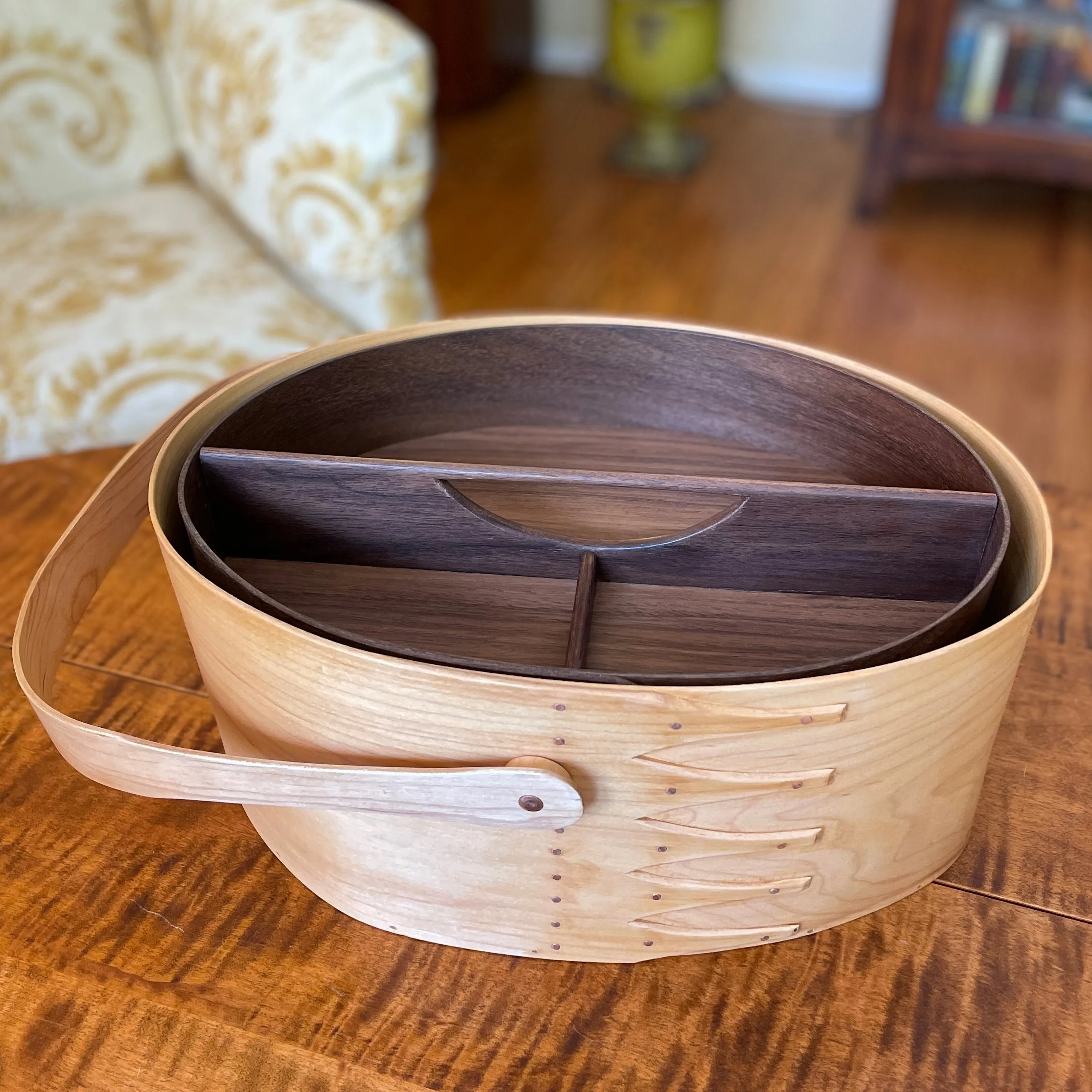 Suffolk Shaker Shop Shaker Oval #8 Sewing Box in Maple - Mixed Wood