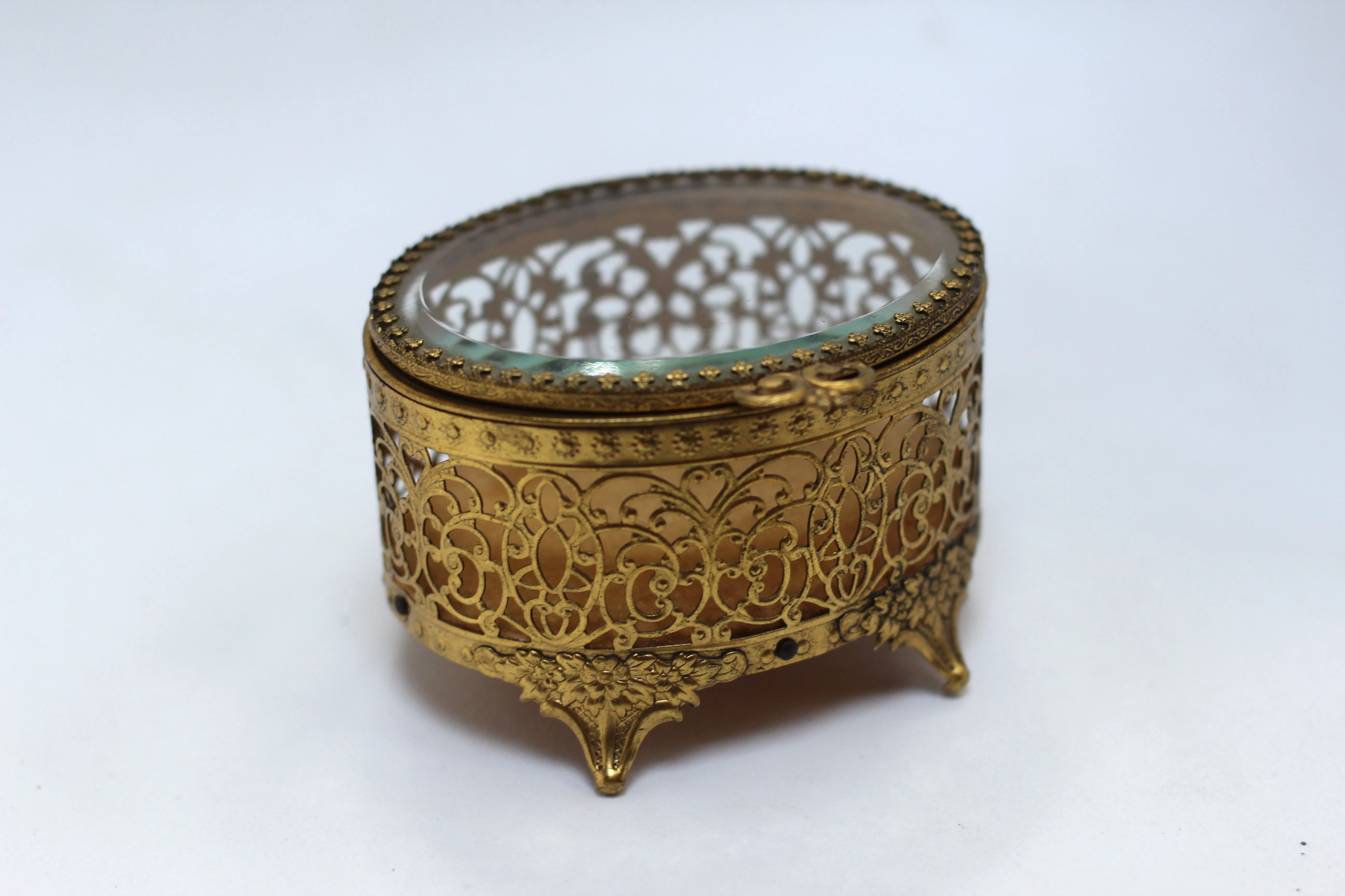 Vintage Ormolu Gold Filigree Jewelry Box #100