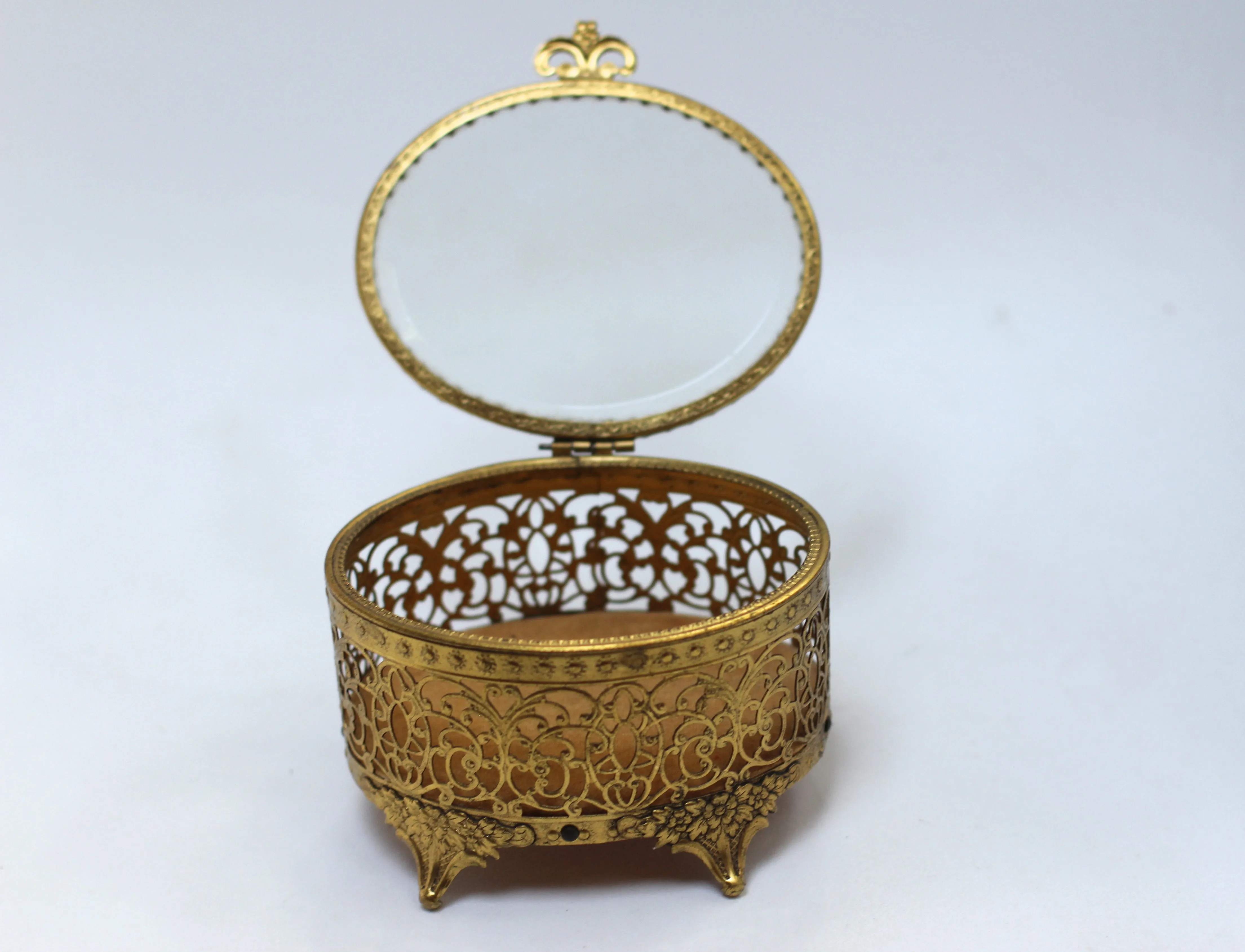 Vintage Ormolu Gold Filigree Jewelry Box #100